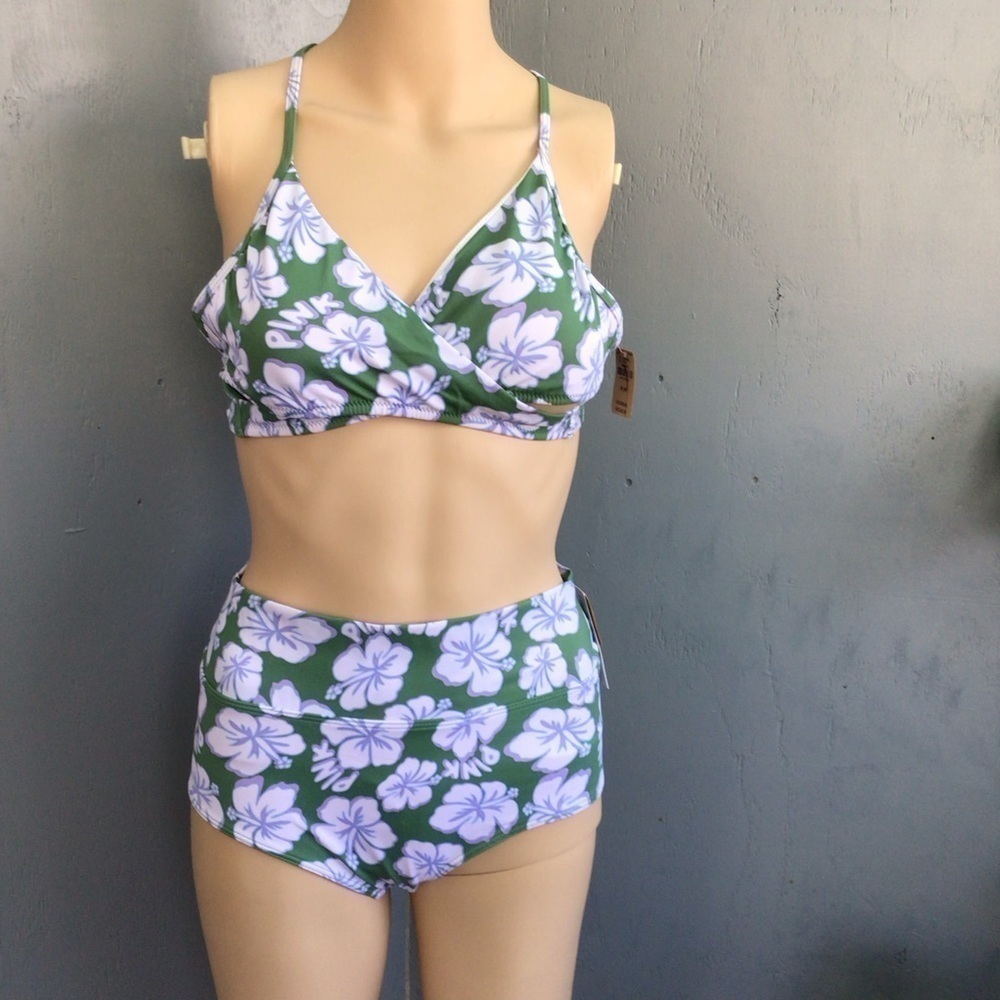 PINK By Victoria Secret 2 piece Women’s Summer Vacation Resort  Swimsuit Size M